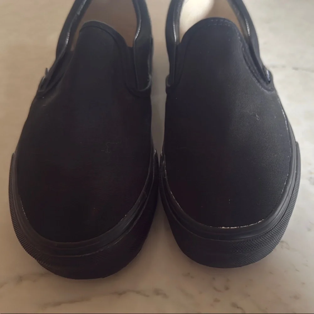 Vans Women's Black Slip-On Shoes - Picture 3 of 7